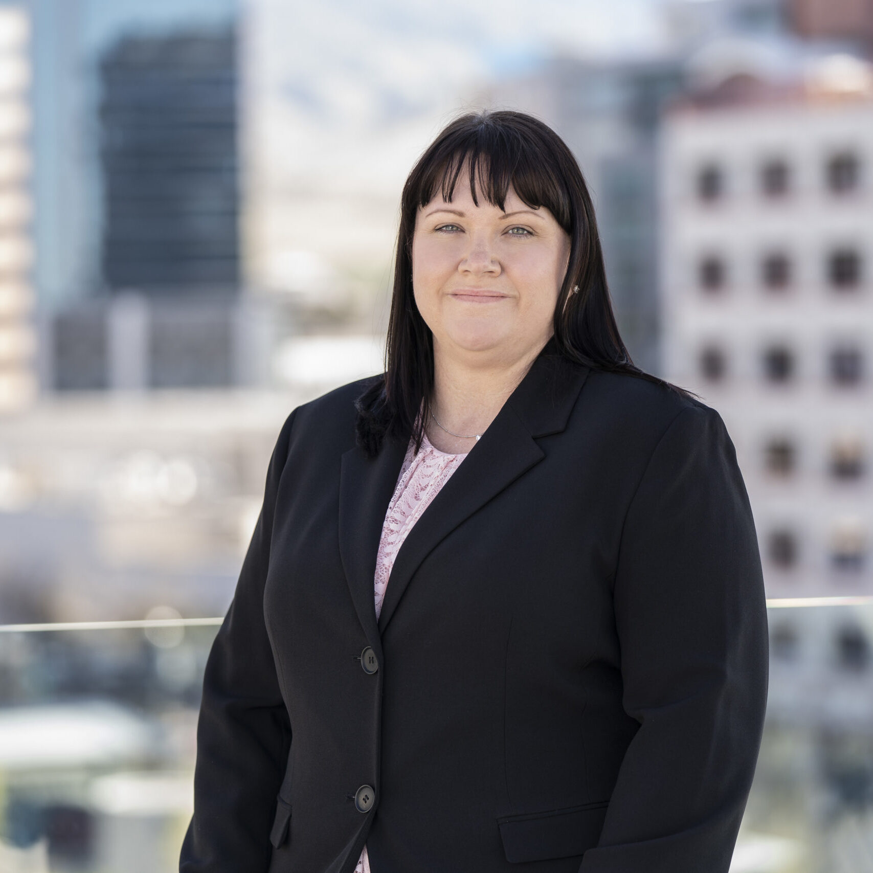 <strong>Amy Fischer</strong><br>
<i>Accounting Manager</i>